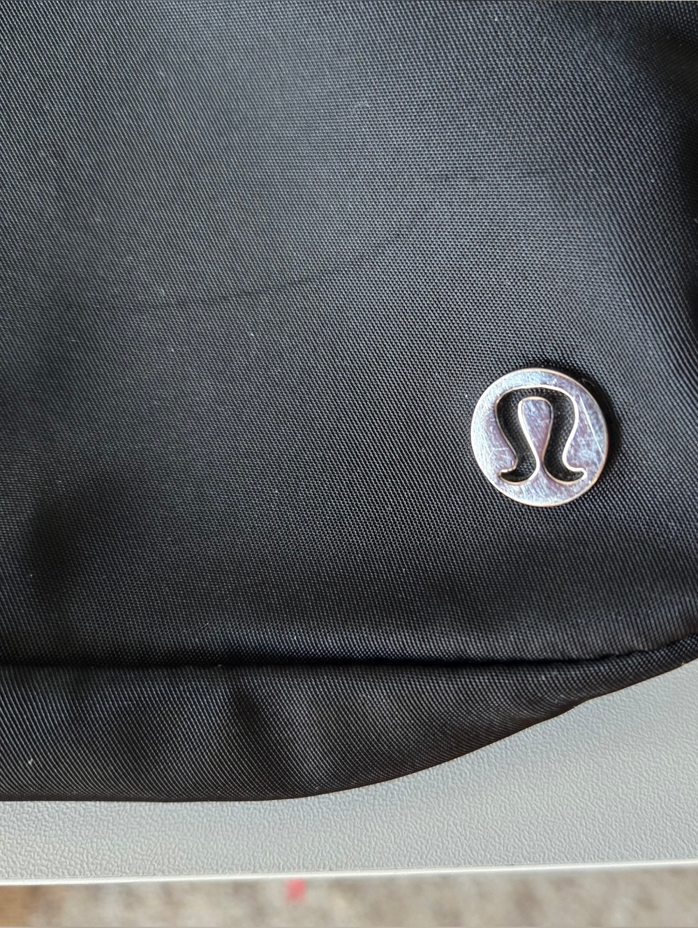 Lululemon Athletica Women's Black Belt Bag - Picture 3 of 14